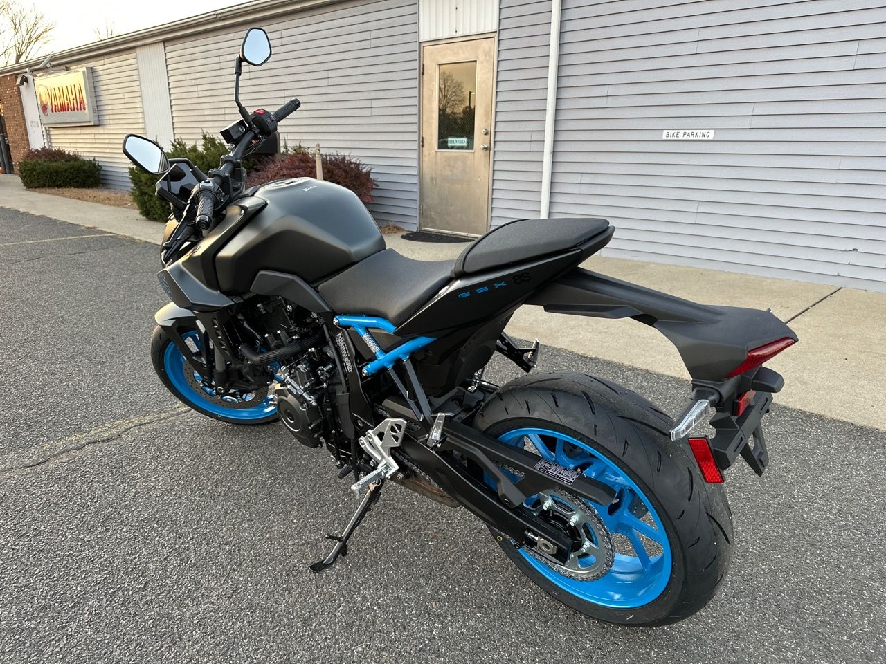 2024 Suzuki GSX-8S in Enfield, Connecticut - Photo 12