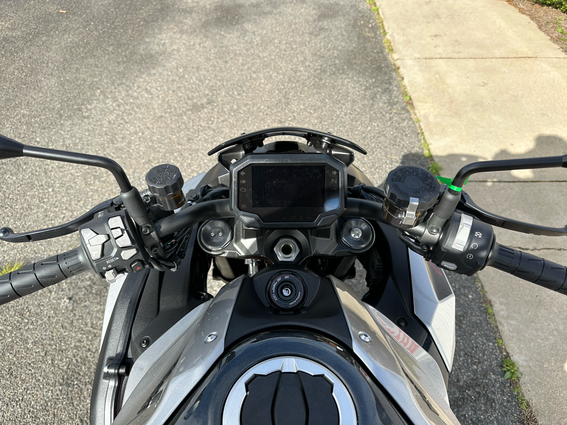 2023 Kawasaki Z H2 in Enfield, Connecticut - Photo 3