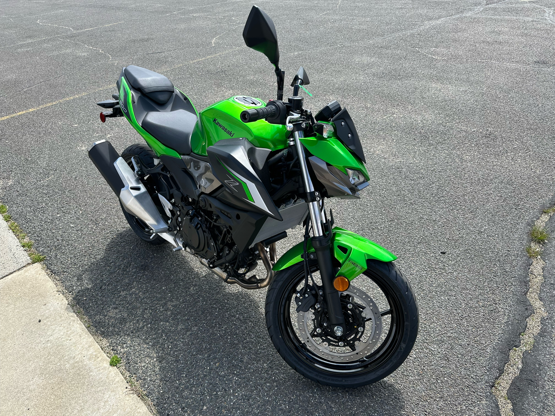 2024 Kawasaki Z500 ABS in Enfield, Connecticut - Photo 9