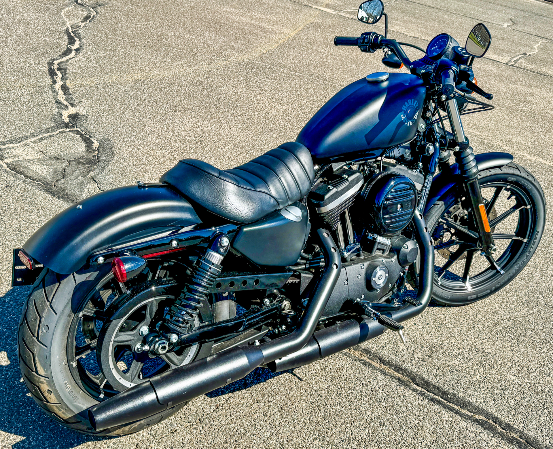 2022 Harley-Davidson Iron 883™ in Enfield, Connecticut - Photo 5