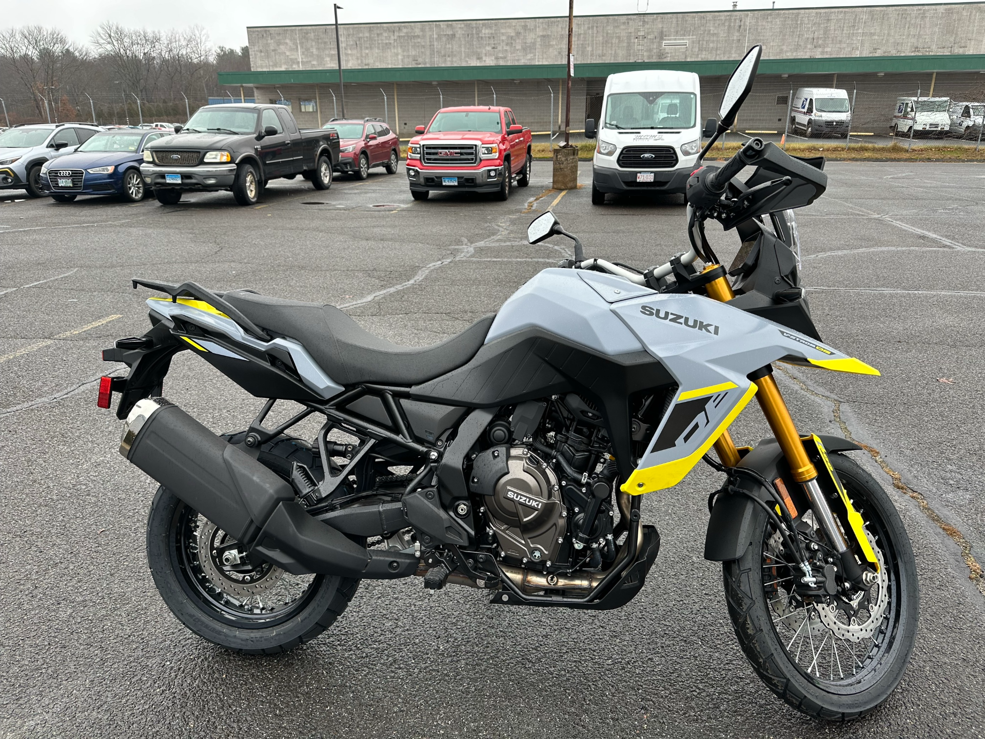 2023 Suzuki V-Strom 800DE in Enfield, Connecticut - Photo 5