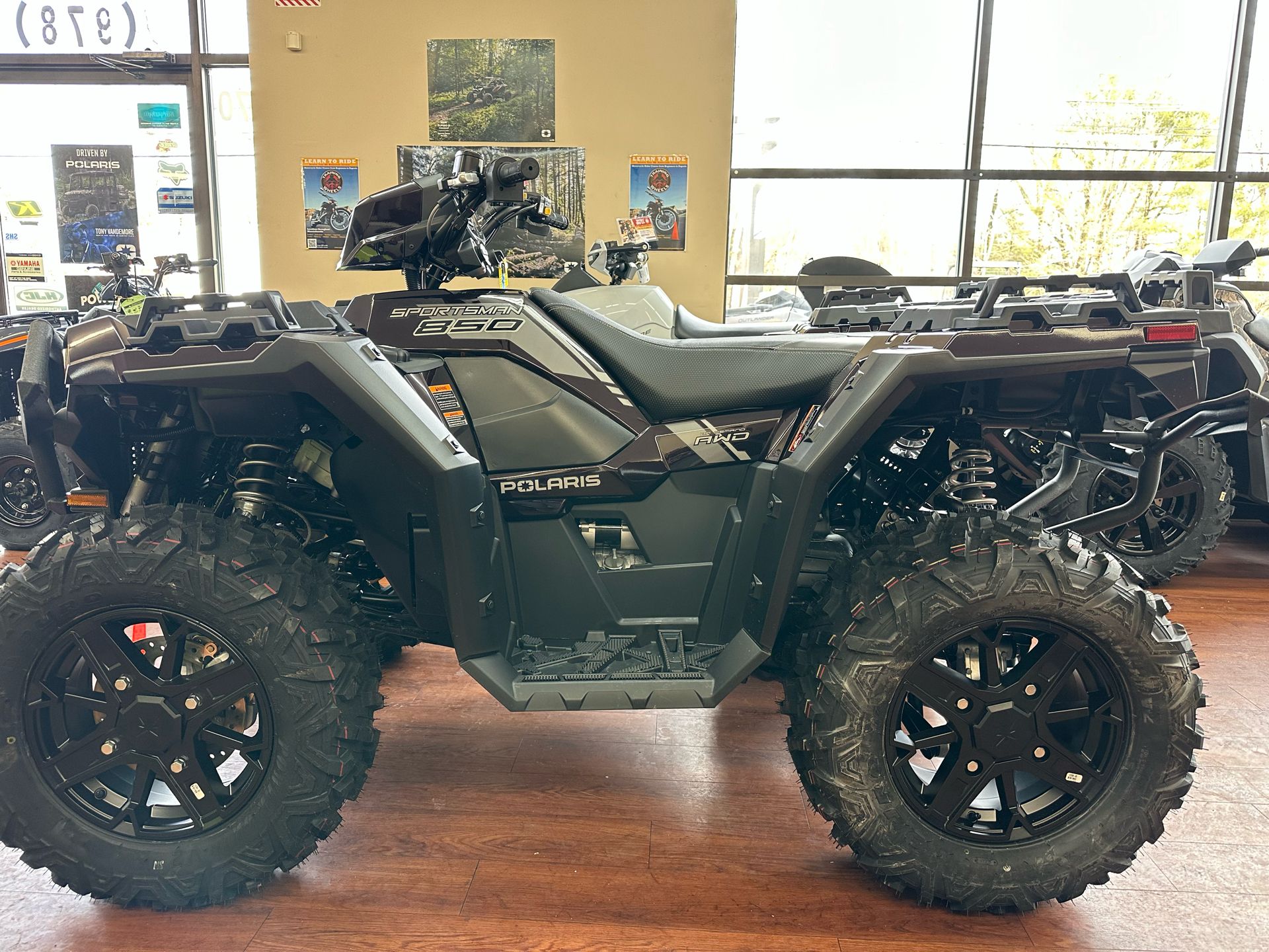 2024 Polaris Sportsman 850 Ultimate Trail in Enfield, Connecticut - Photo 22