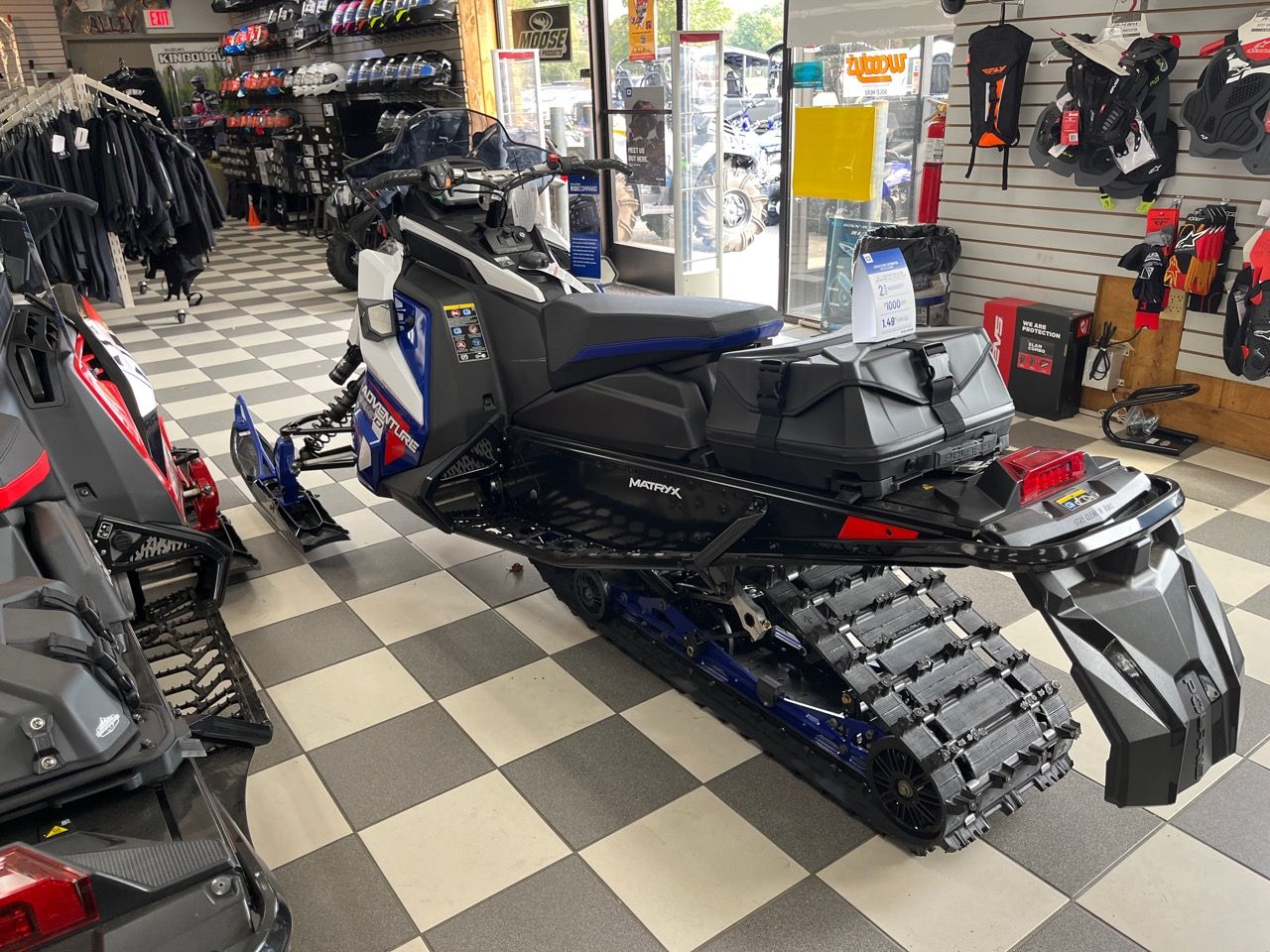 2023 Polaris 850 Indy Adventure 137 in Enfield, Connecticut - Photo 4