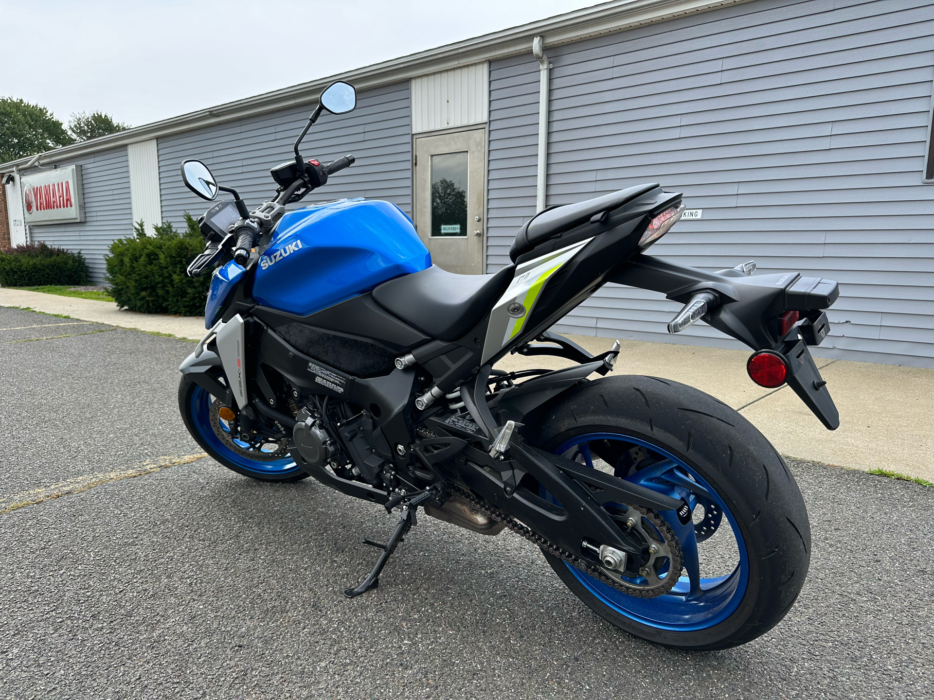 2023 Suzuki GSX-S1000 in Enfield, Connecticut - Photo 3