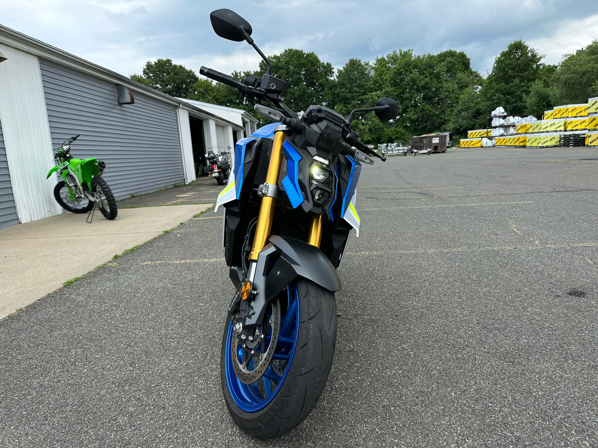 2023 Suzuki GSX-S1000 in Enfield, Connecticut - Photo 8