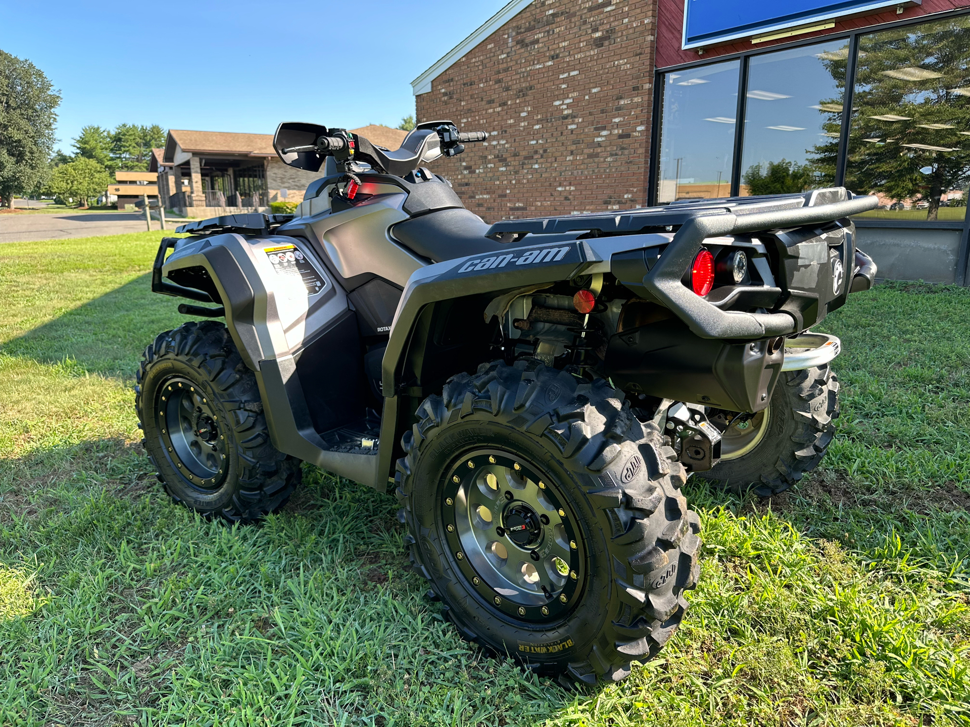 2023 Can-Am Outlander XT 850 in Enfield, Connecticut - Photo 5