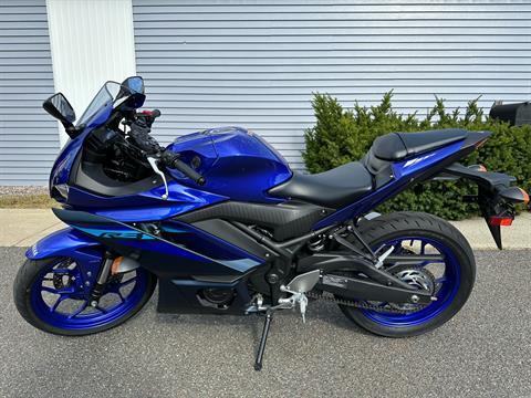 2024 Yamaha YZF-R3 in Enfield, Connecticut - Photo 2