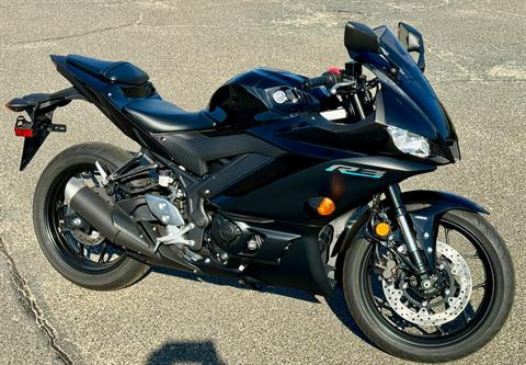 2023 Yamaha YZF-R3 ABS in Enfield, Connecticut - Photo 4