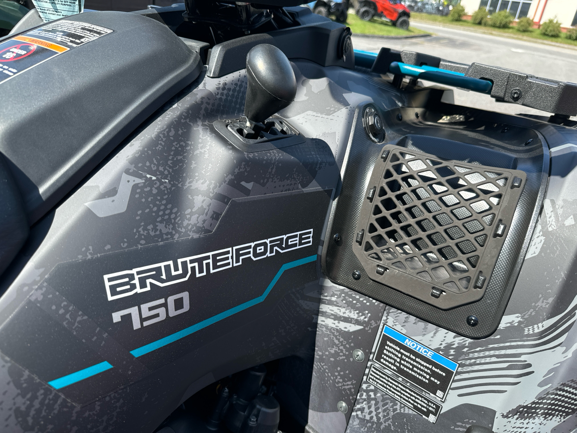 2024 Kawasaki Brute Force 750 LE EPS in Topsham, Maine - Photo 8