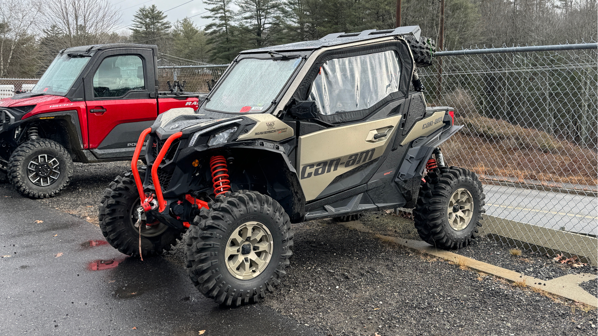 2023 Can-Am Commander DPS 1000R in Topsham, Maine - Photo 1