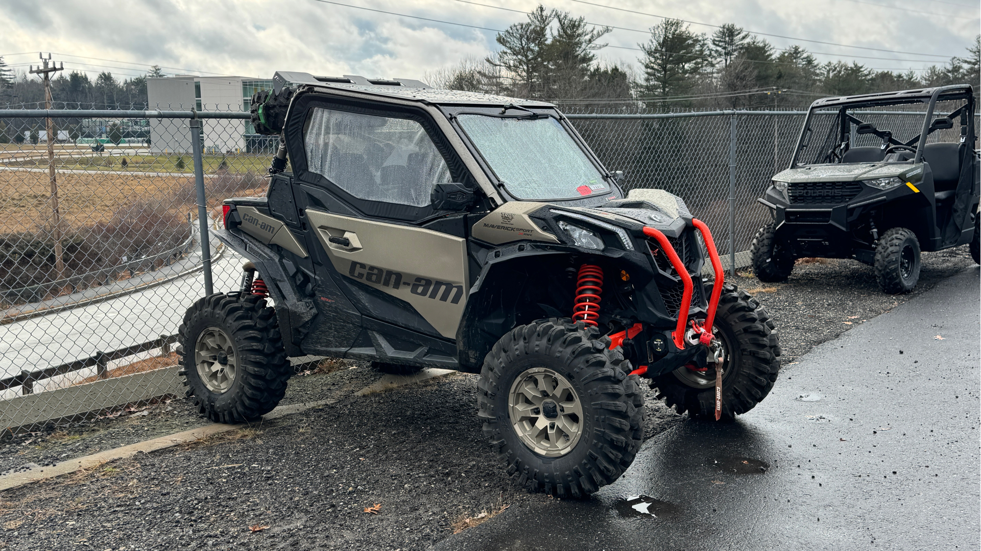 2023 Can-Am Commander DPS 1000R in Topsham, Maine - Photo 2