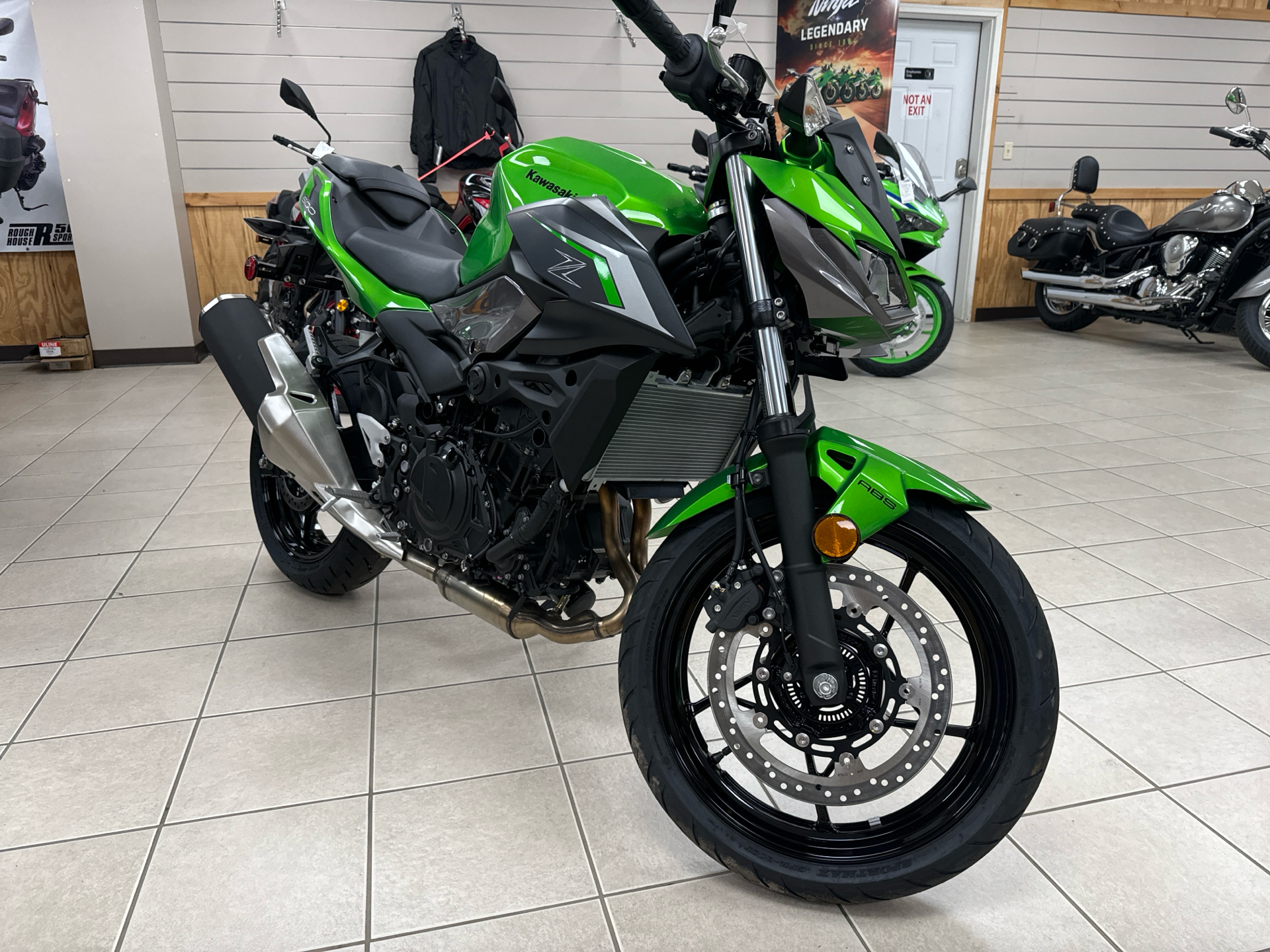 2024 Kawasaki Z500 ABS in Topsham, Maine - Photo 2