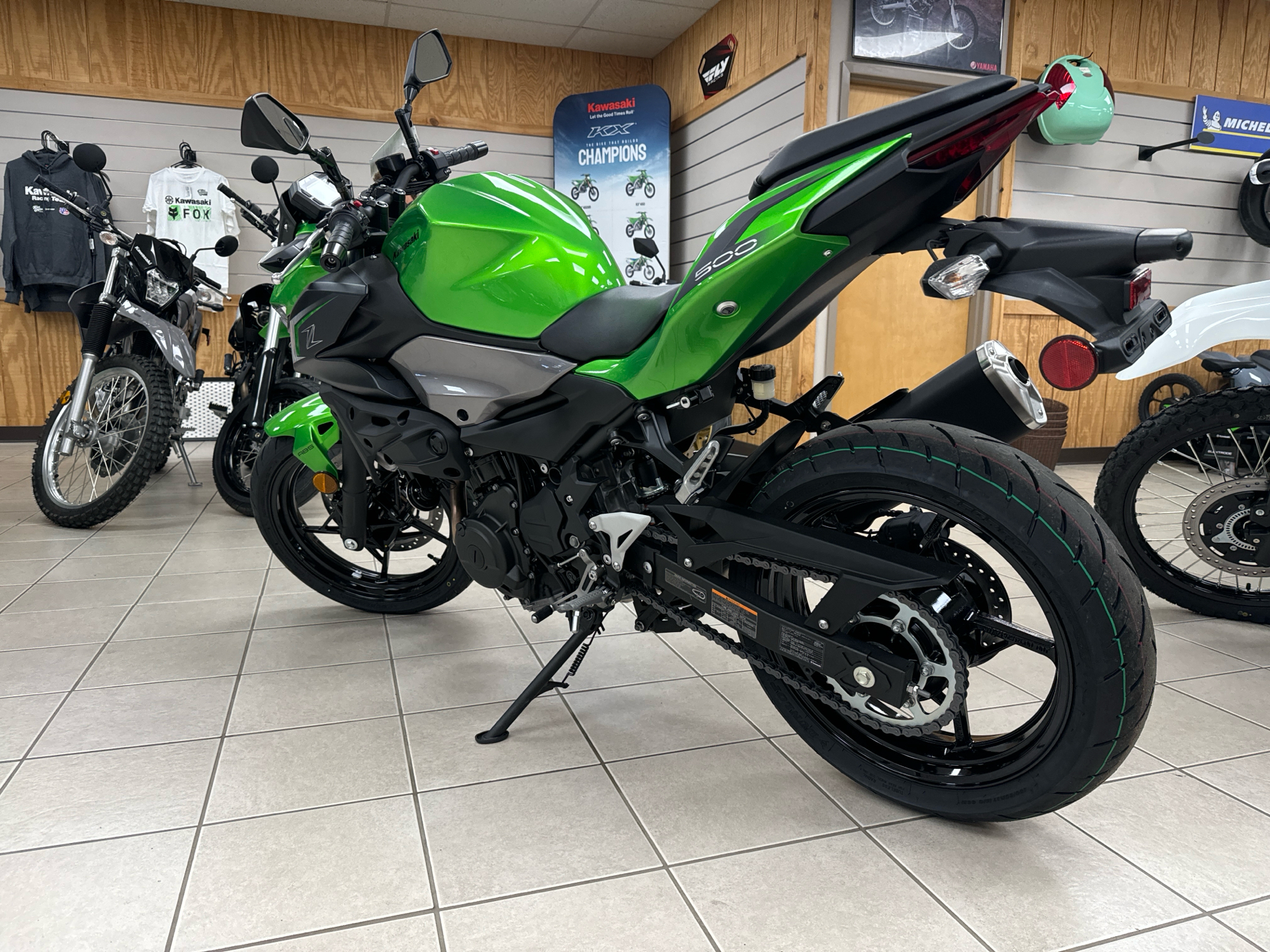 2024 Kawasaki Z500 ABS in Topsham, Maine - Photo 6