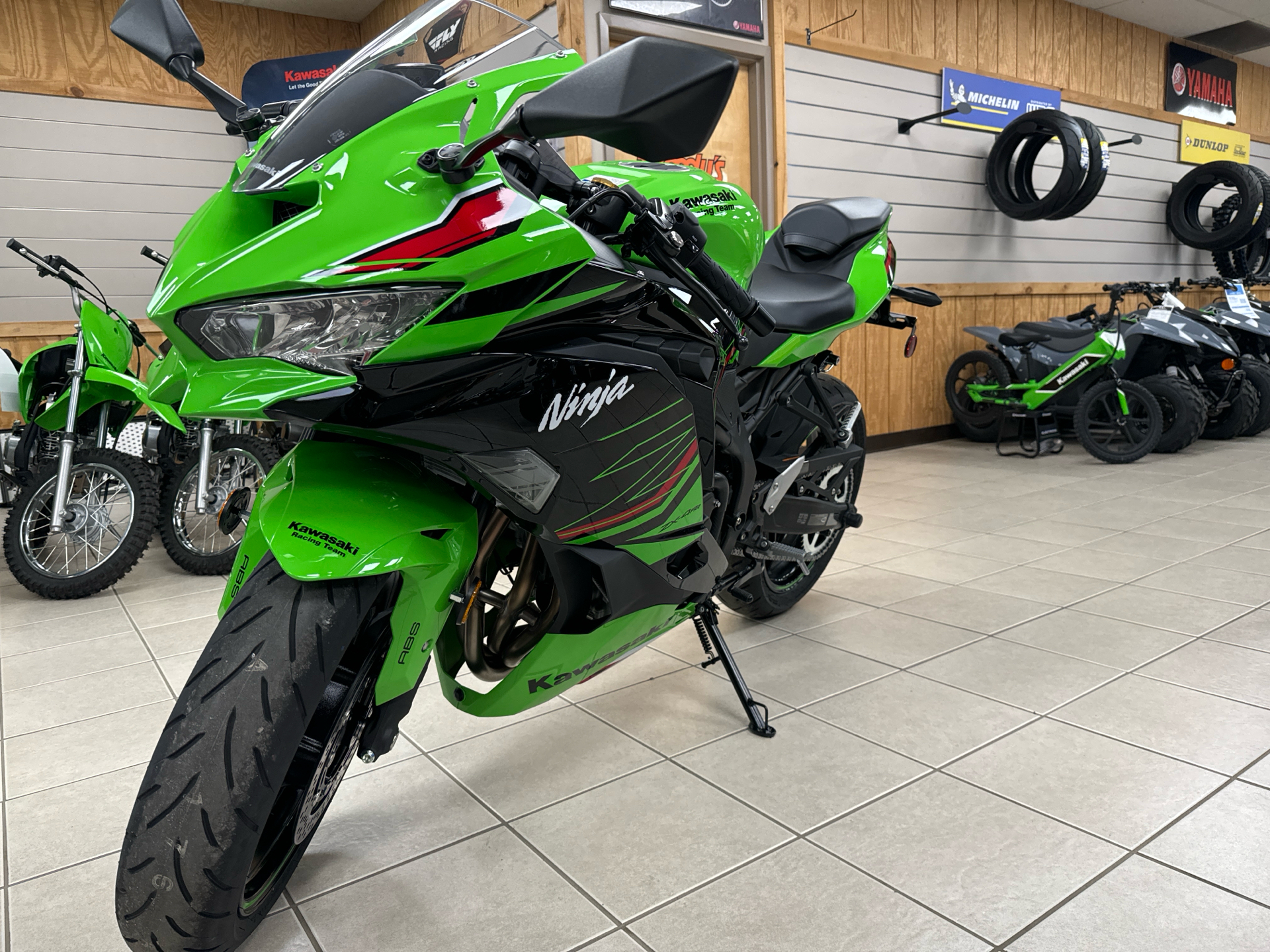 2024 Kawasaki Ninja ZX-4RR KRT Edition ABS in Topsham, Maine - Photo 4