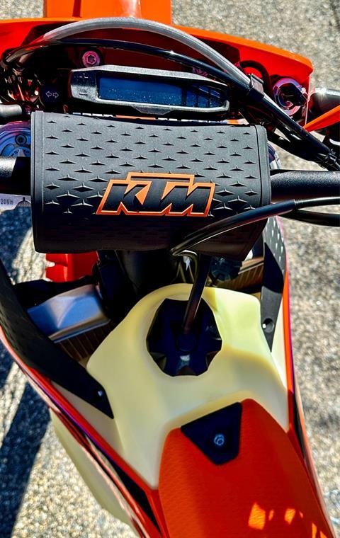 2024 KTM 500 EXC-F in Tyngsboro, Massachusetts - Photo 21