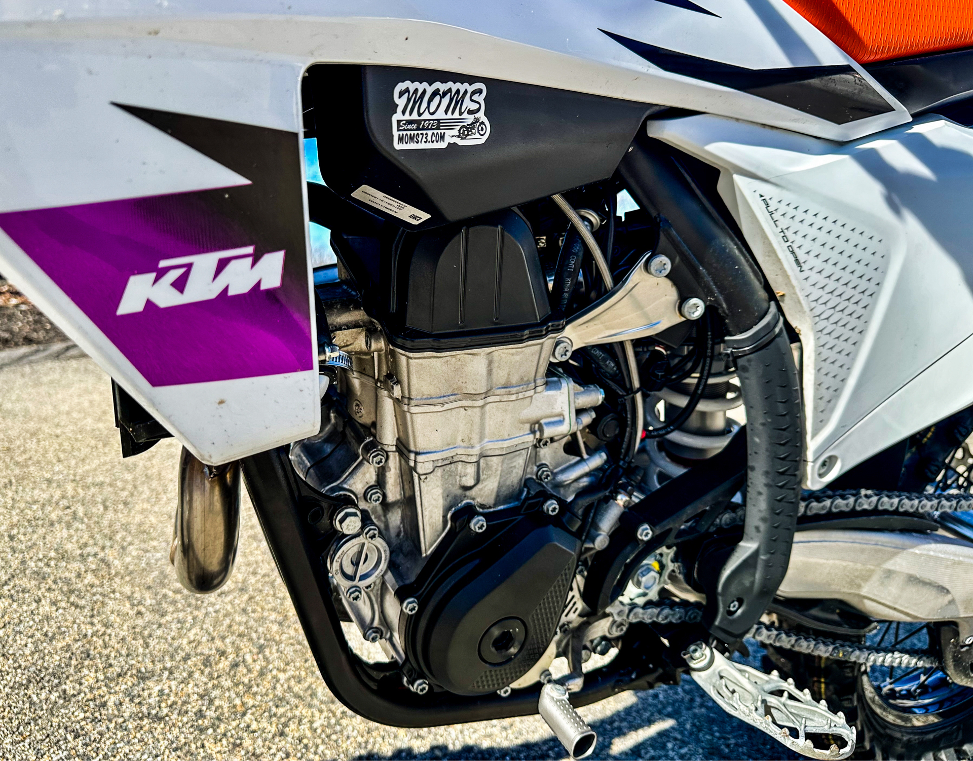 2024 KTM 450 SX-F in Tyngsboro, Massachusetts - Photo 17