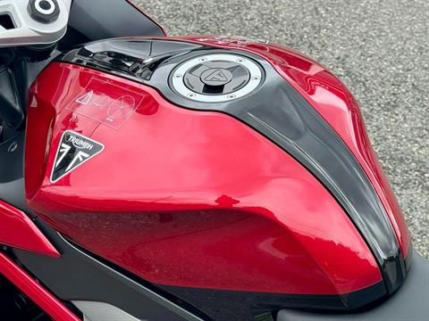 2025 Triumph Daytona 660 in Tyngsboro, Massachusetts - Photo 4