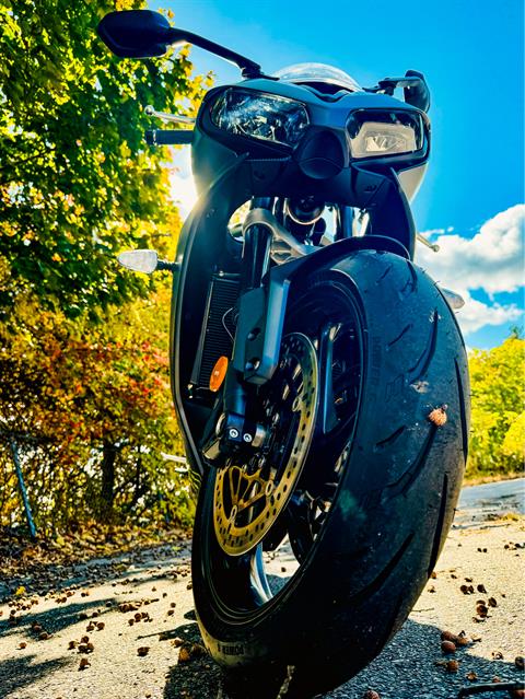 2025 Triumph Daytona 660 in Tyngsboro, Massachusetts - Photo 22