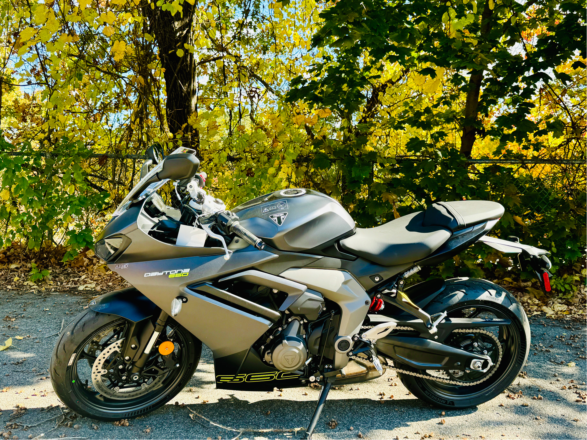 2025 Triumph Daytona 660 in Tyngsboro, Massachusetts - Photo 24