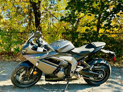 2025 Triumph Daytona 660 in Tyngsboro, Massachusetts - Photo 24