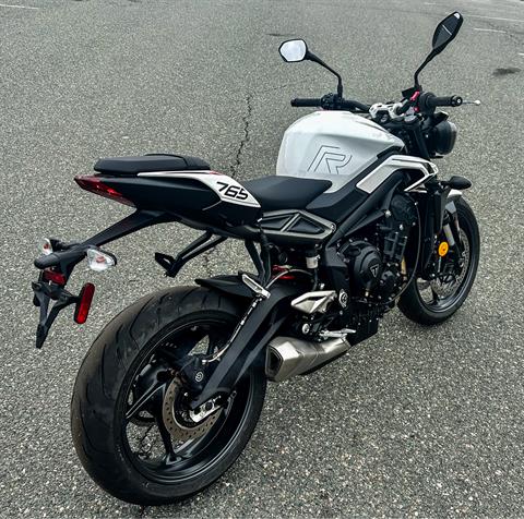 2024 Triumph Street Triple 765 R in Tyngsboro, Massachusetts - Photo 28