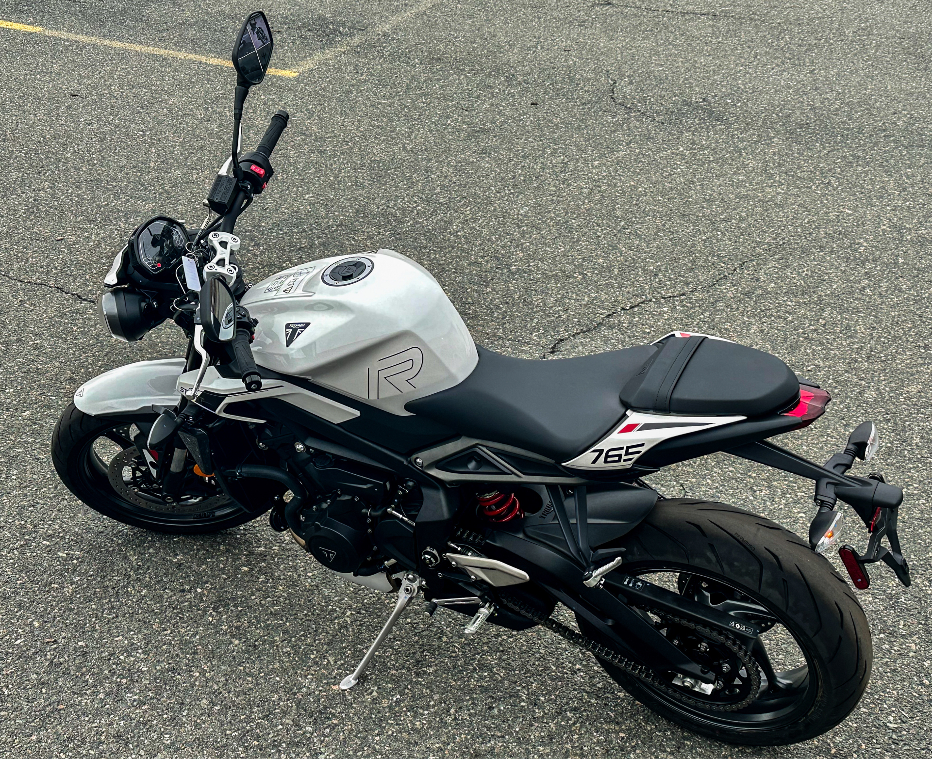 2024 Triumph Street Triple 765 R in Tyngsboro, Massachusetts - Photo 26