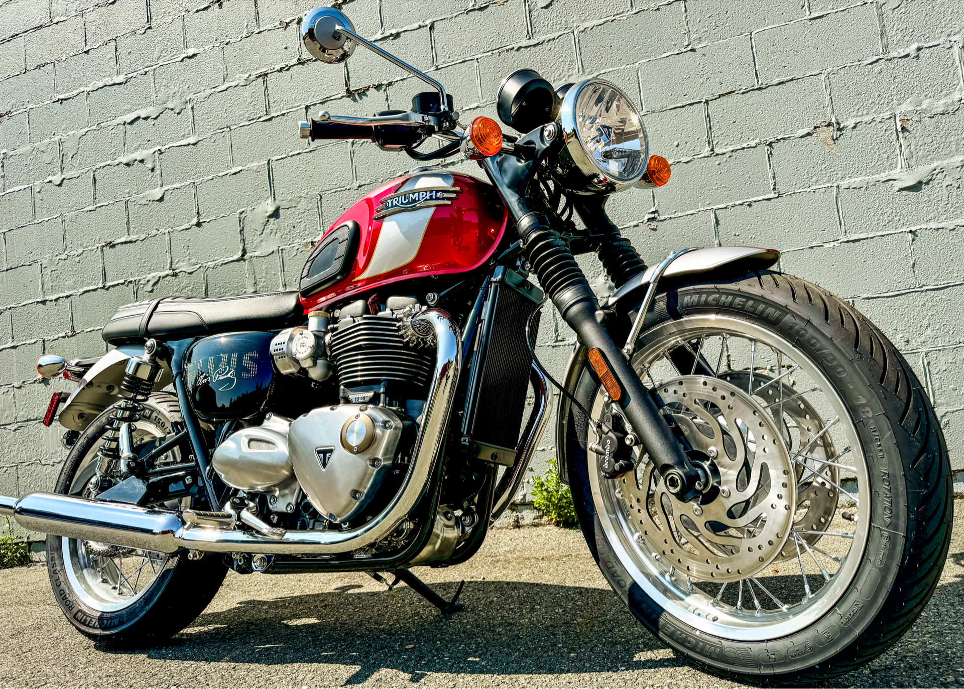 2025 Triumph Bonneville T120 Elvis Presley Limited Edition in Tyngsboro, Massachusetts - Photo 17