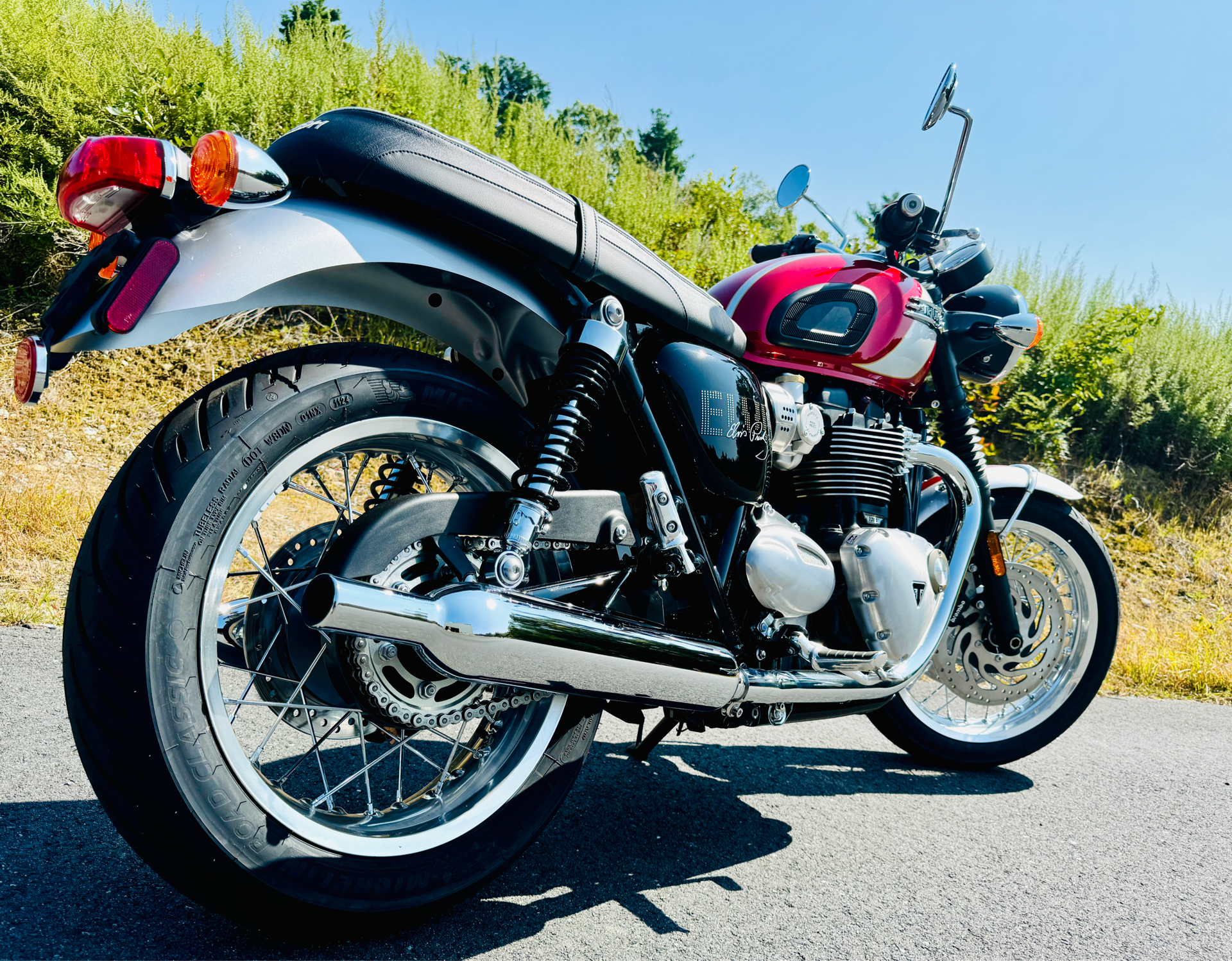 2025 Triumph Bonneville T120 Elvis Presley Limited Edition in Tyngsboro, Massachusetts - Photo 23