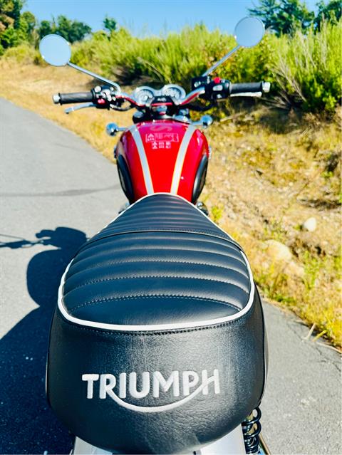 2025 Triumph Bonneville T120 Elvis Presley Limited Edition in Tyngsboro, Massachusetts - Photo 16