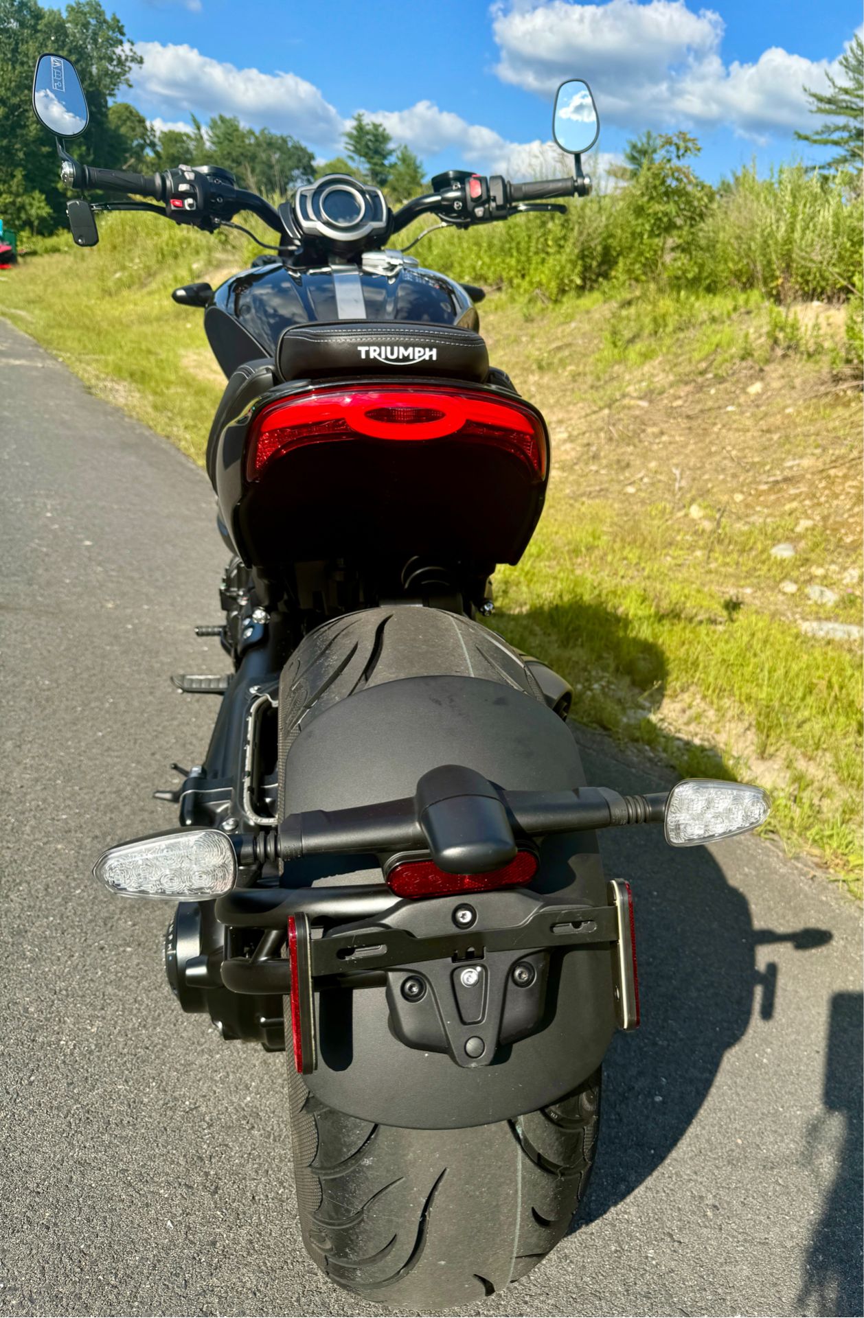 2025 Triumph Rocket 3 Storm R in Tyngsboro, Massachusetts - Photo 15