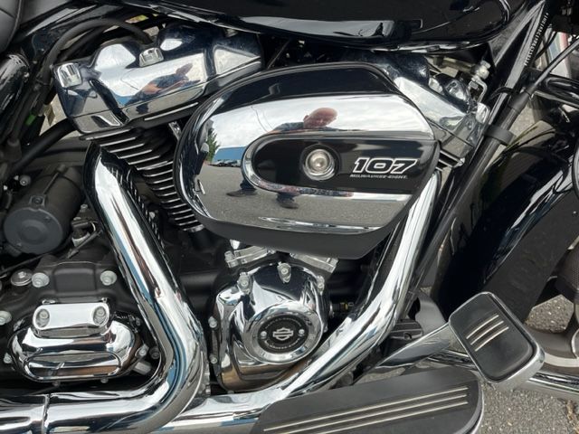 2021 Harley-Davidson Street Glide® in Northampton, Massachusetts - Photo 6