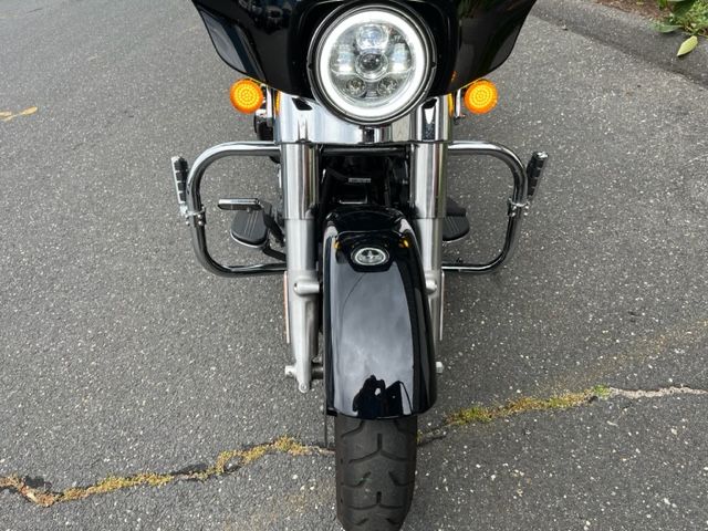 2021 Harley-Davidson Street Glide® in Northampton, Massachusetts - Photo 4