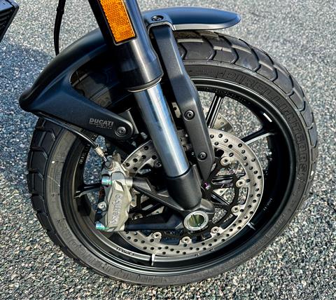 2023 Ducati Scrambler 1100 Dark PRO in Northampton, Massachusetts - Photo 23