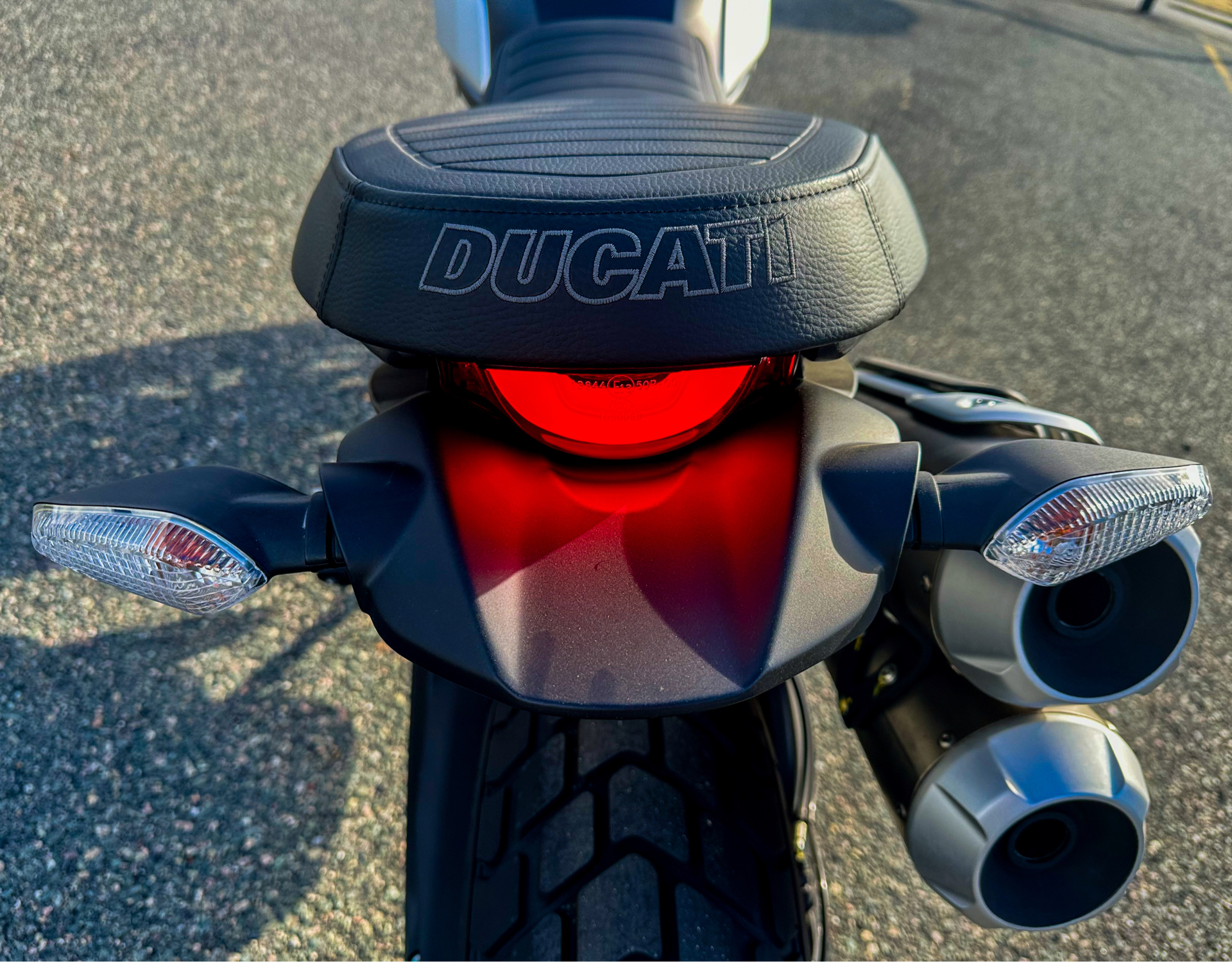 2023 Ducati Scrambler 1100 Dark PRO in Northampton, Massachusetts - Photo 4