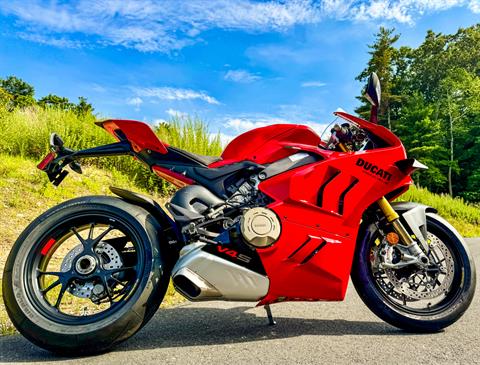 2024 Ducati Panigale V4 S in Foxboro, Massachusetts