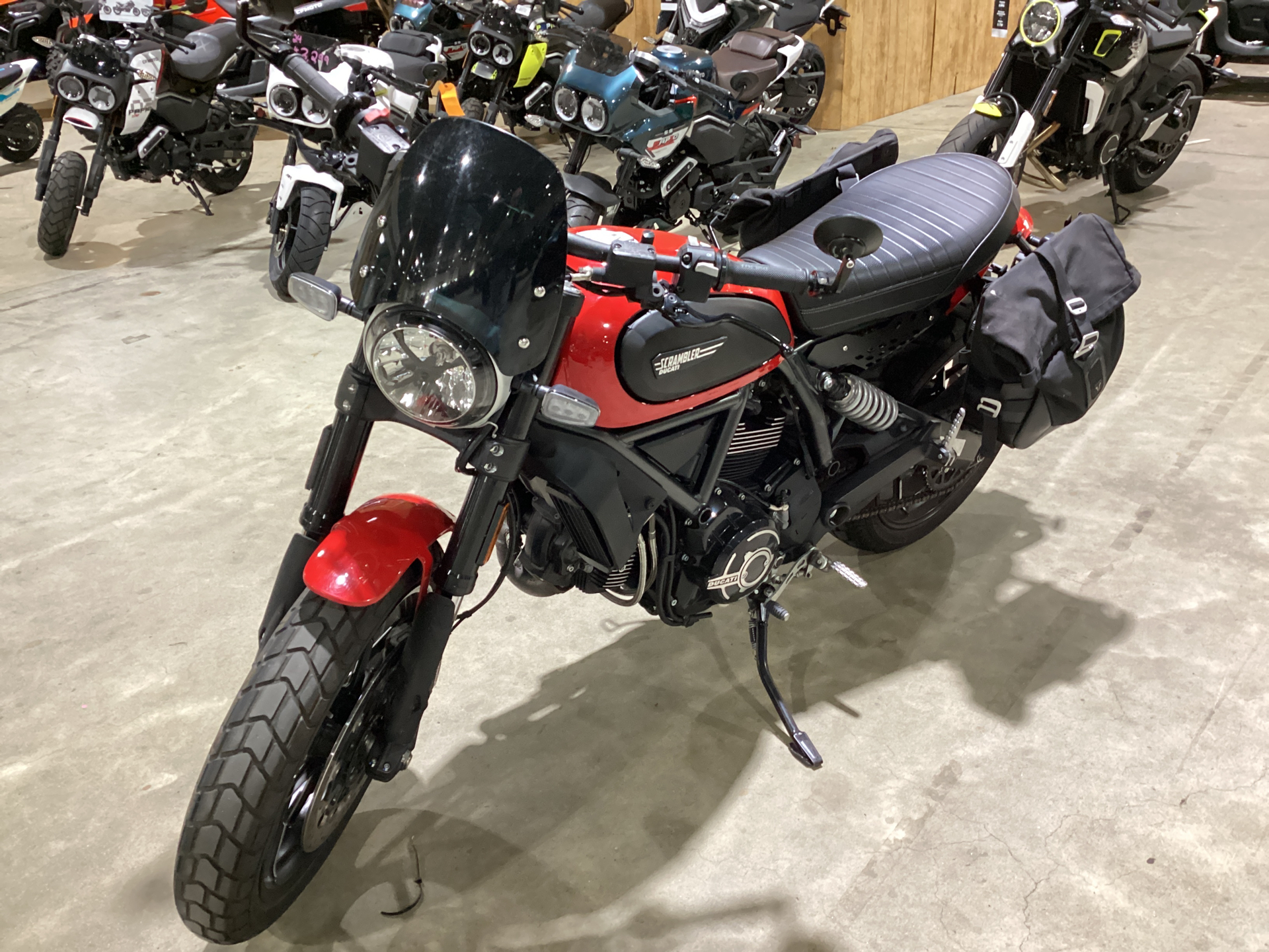 2022 Ducati Scrambler Icon in Foxboro, Massachusetts - Photo 4