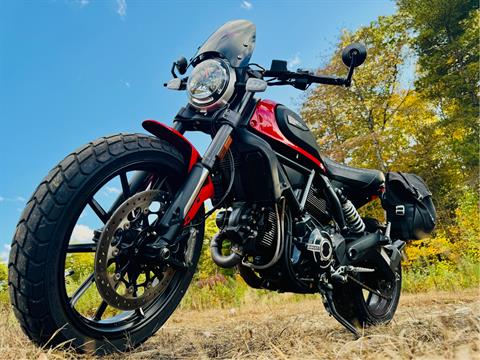 2022 Ducati Scrambler Icon in Foxboro, Massachusetts - Photo 7