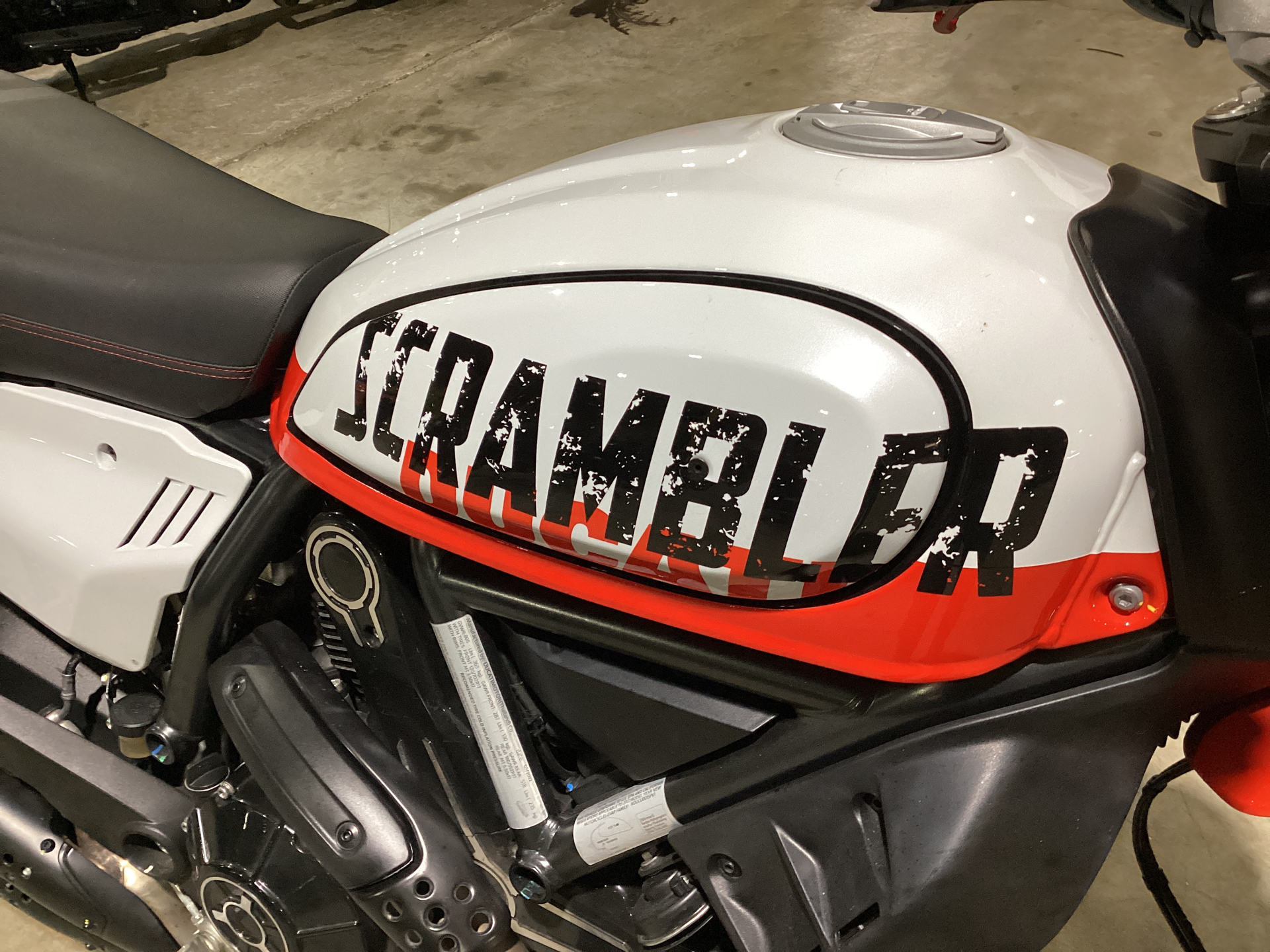 2022 Ducati Scrambler Icon in Foxboro, Massachusetts - Photo 6