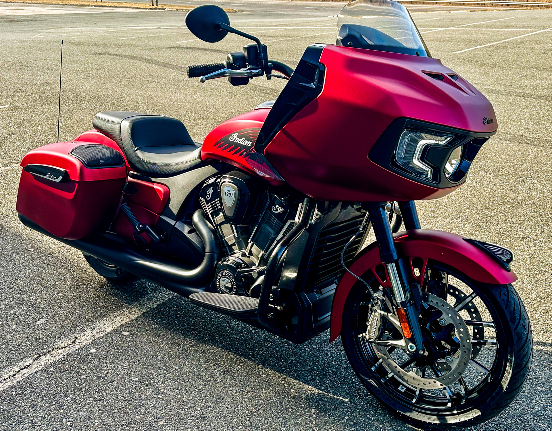 2024 Indian Motorcycle Challenger® Dark Horse® with PowerBand Audio Package in Foxboro, Massachusetts - Photo 19