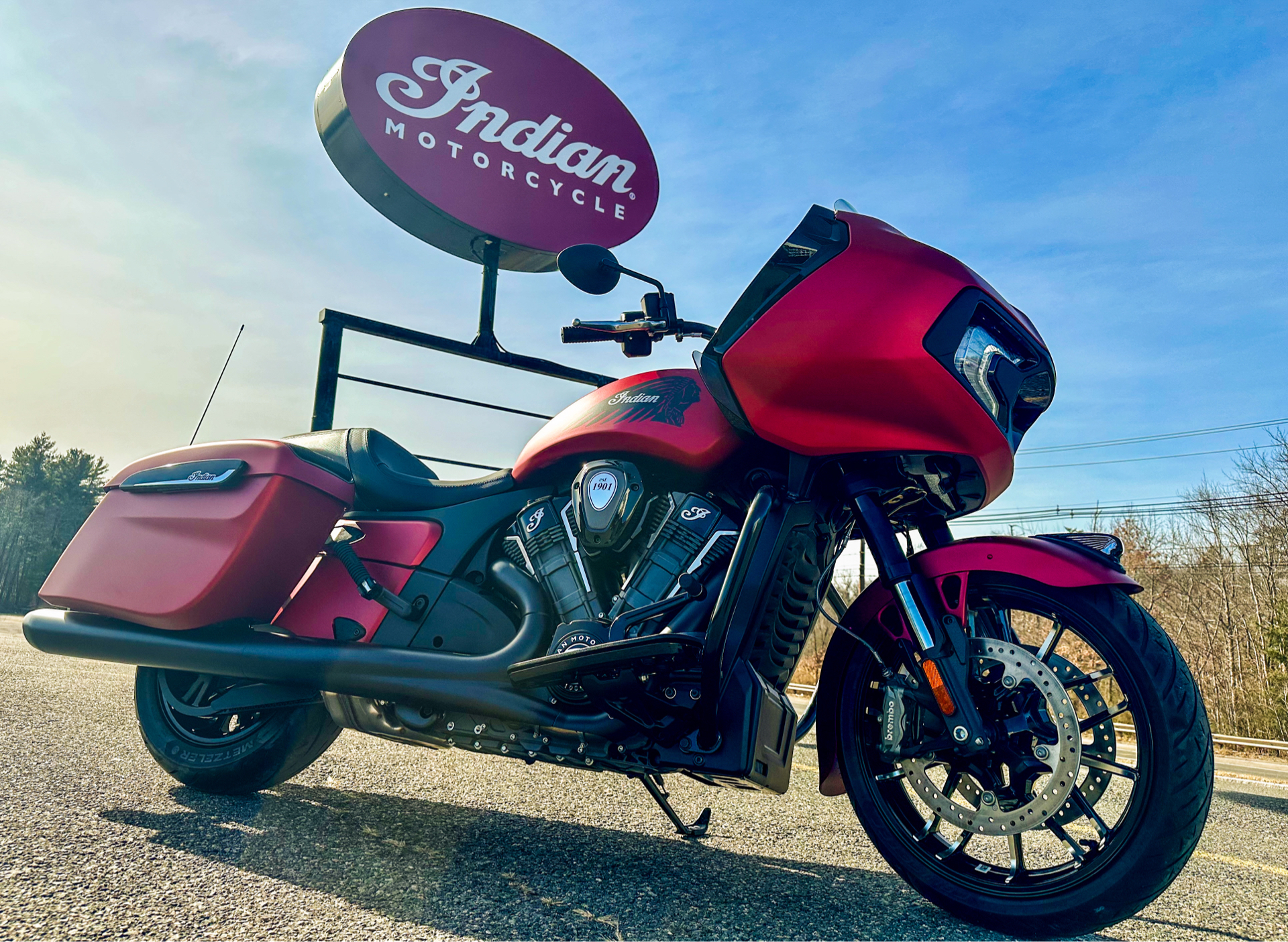 2024 Indian Motorcycle Challenger® Dark Horse® with PowerBand Audio Package in Foxboro, Massachusetts - Photo 26