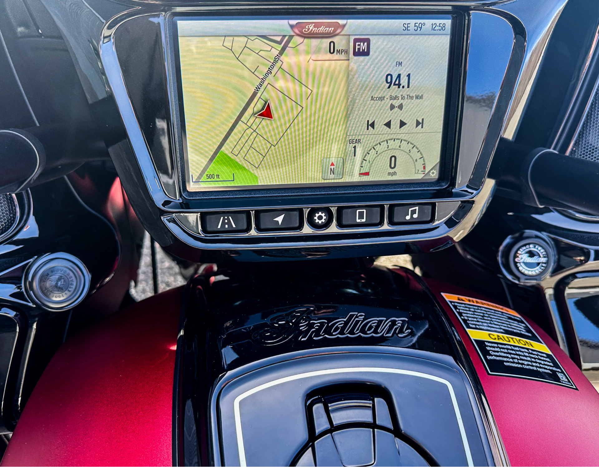 2024 Indian Motorcycle Challenger® Dark Horse® with PowerBand Audio Package in Foxboro, Massachusetts - Photo 4
