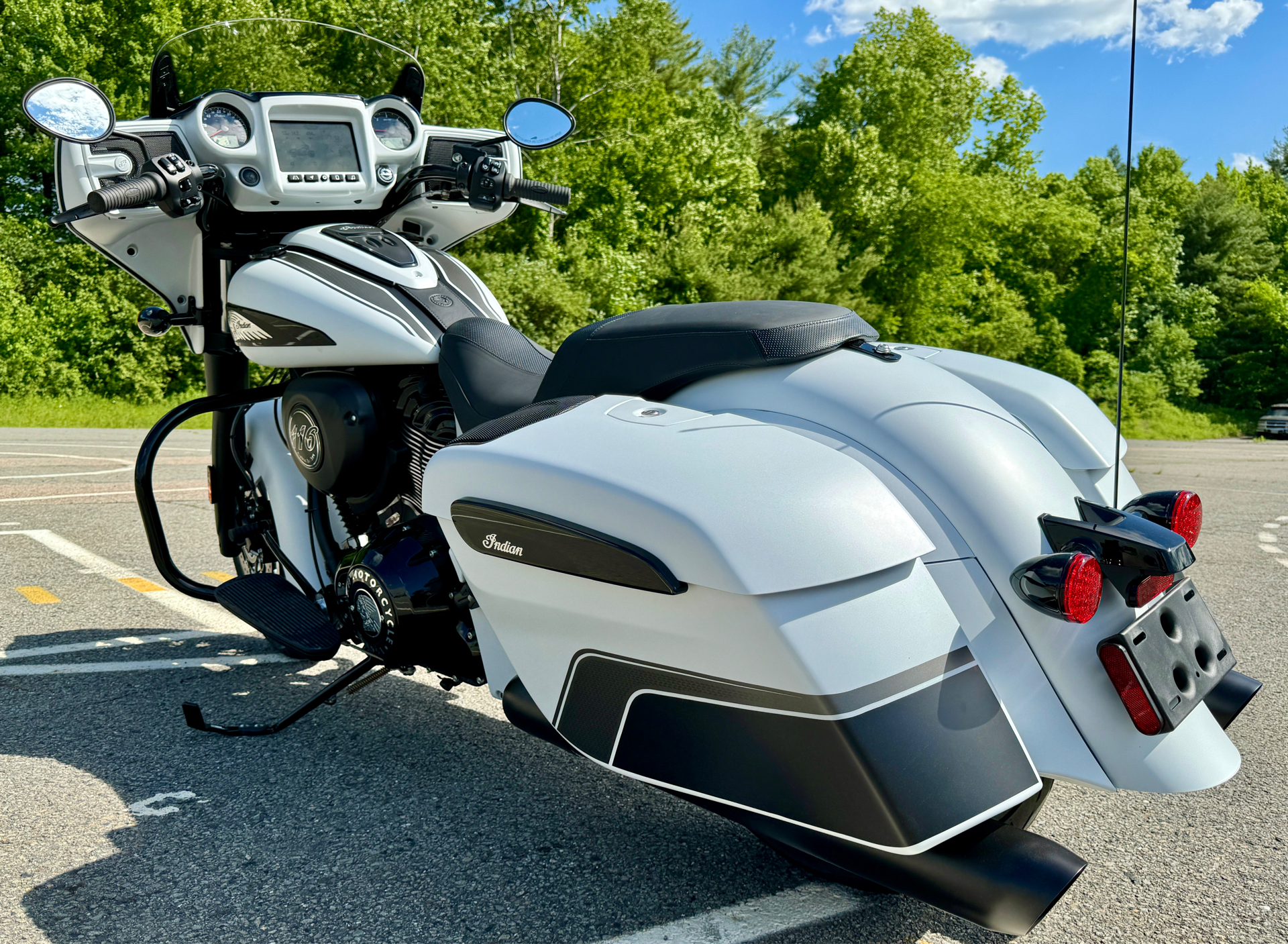 2024 Indian Motorcycle Chieftain® Dark Horse® with PowerBand Audio Package in Foxboro, Massachusetts - Photo 3