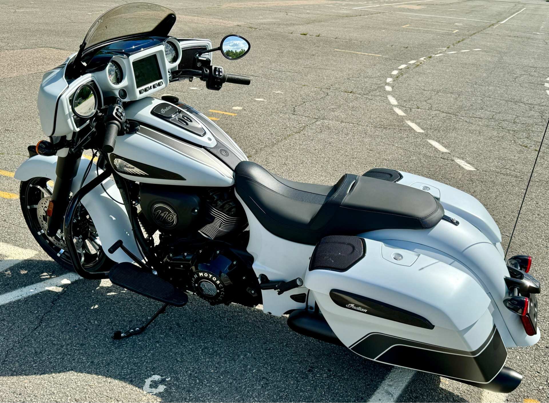 2024 Indian Motorcycle Chieftain® Dark Horse® with PowerBand Audio Package in Foxboro, Massachusetts - Photo 28