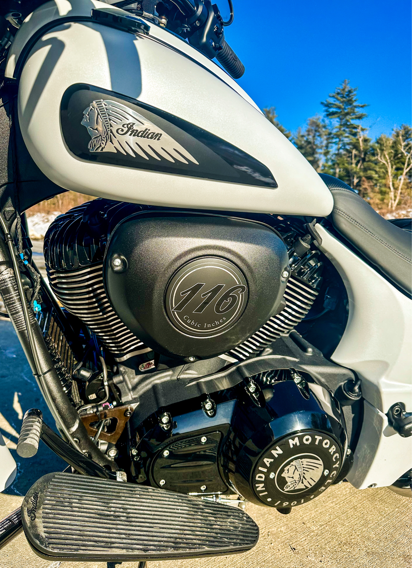 2024 Indian Motorcycle Chieftain® Dark Horse® with PowerBand Audio Package in Foxboro, Massachusetts - Photo 4