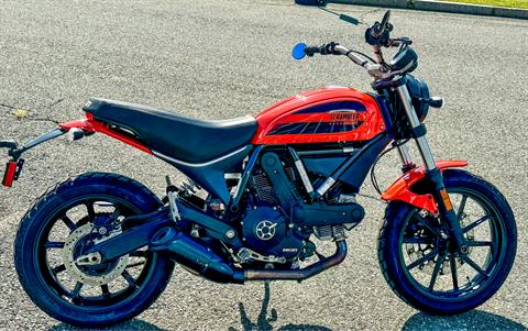 2018 Ducati Scrambler Sixty2 in Foxboro, Massachusetts - Photo 34