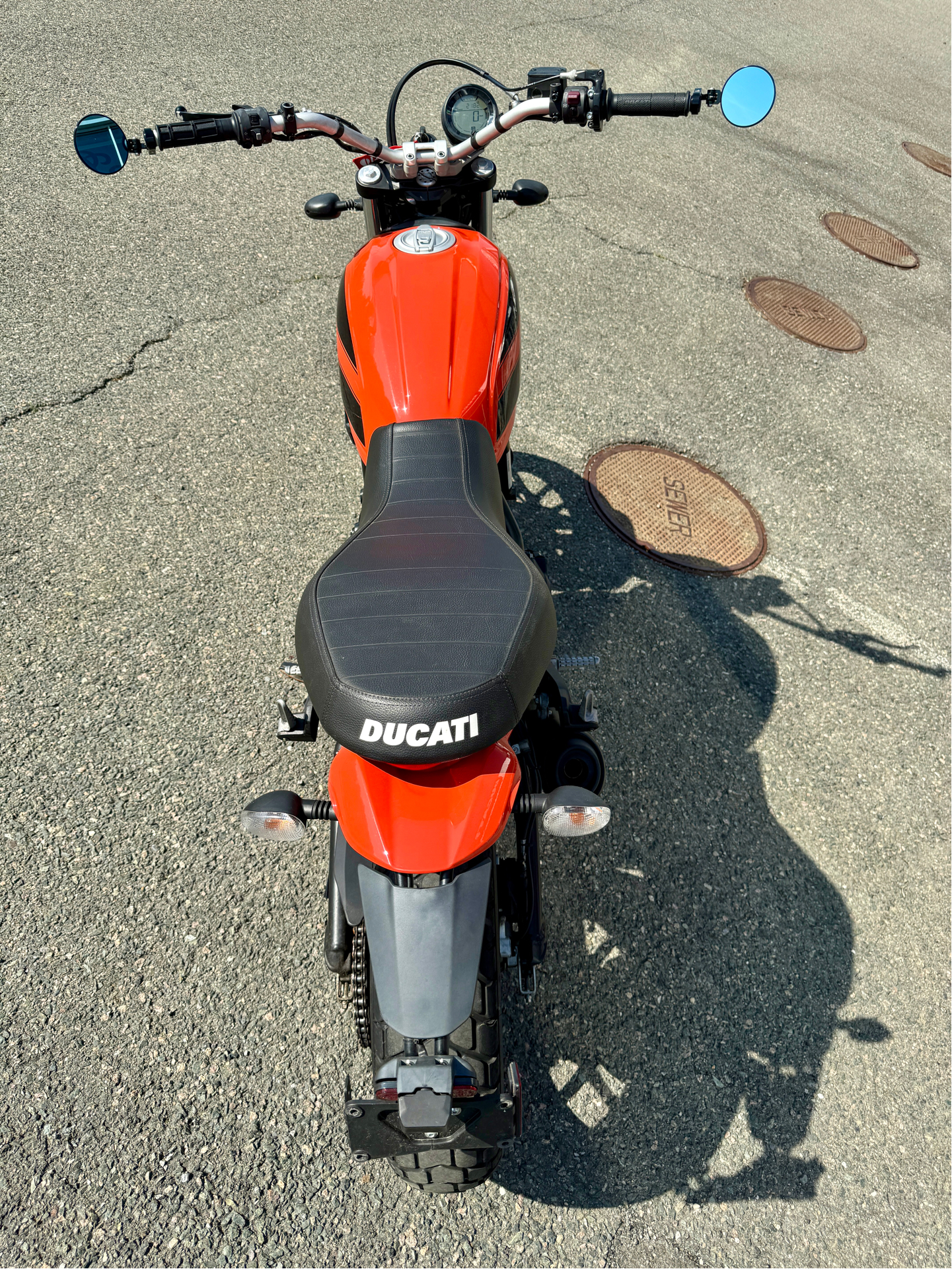 2018 Ducati Scrambler Sixty2 in Foxboro, Massachusetts - Photo 16