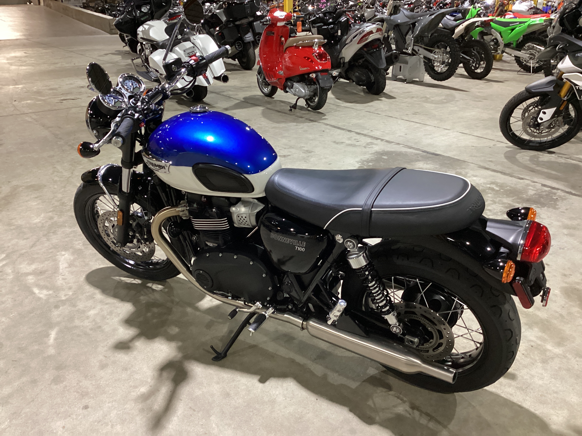 2022 Triumph Bonneville T100 in Foxboro, Massachusetts - Photo 13