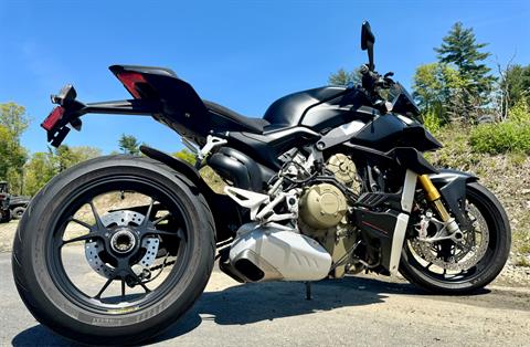 2022 Ducati Streetfighter V4 S in Foxboro, Massachusetts - Photo 12