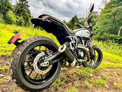 2024 Ducati Scrambler Icon in Foxboro, Massachusetts - Photo 8