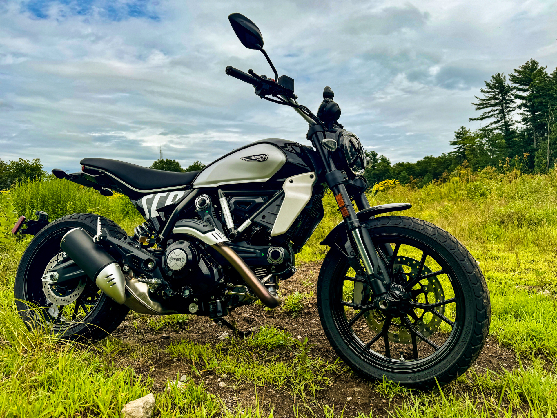 2024 Ducati Scrambler Icon in Foxboro, Massachusetts - Photo 5